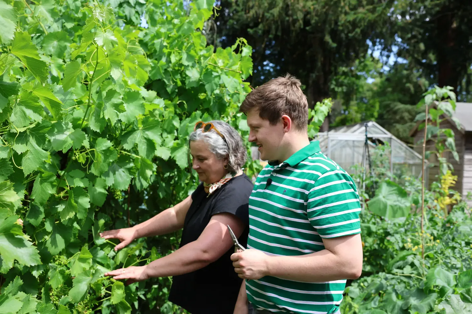 Angela Hind and Josh Smalley AMR Gardening Stills 3966 x 2644
